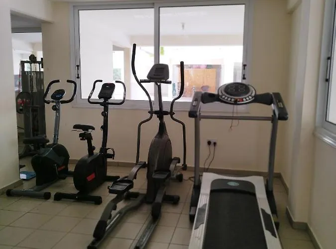 Panorama Village Complex דירה פאראלימני